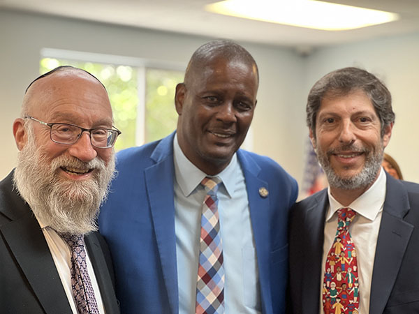 Together with Rabbi Yisroel Moshe Janowski, Yeshiva Elementary School's Head of School, and State Rep. James B